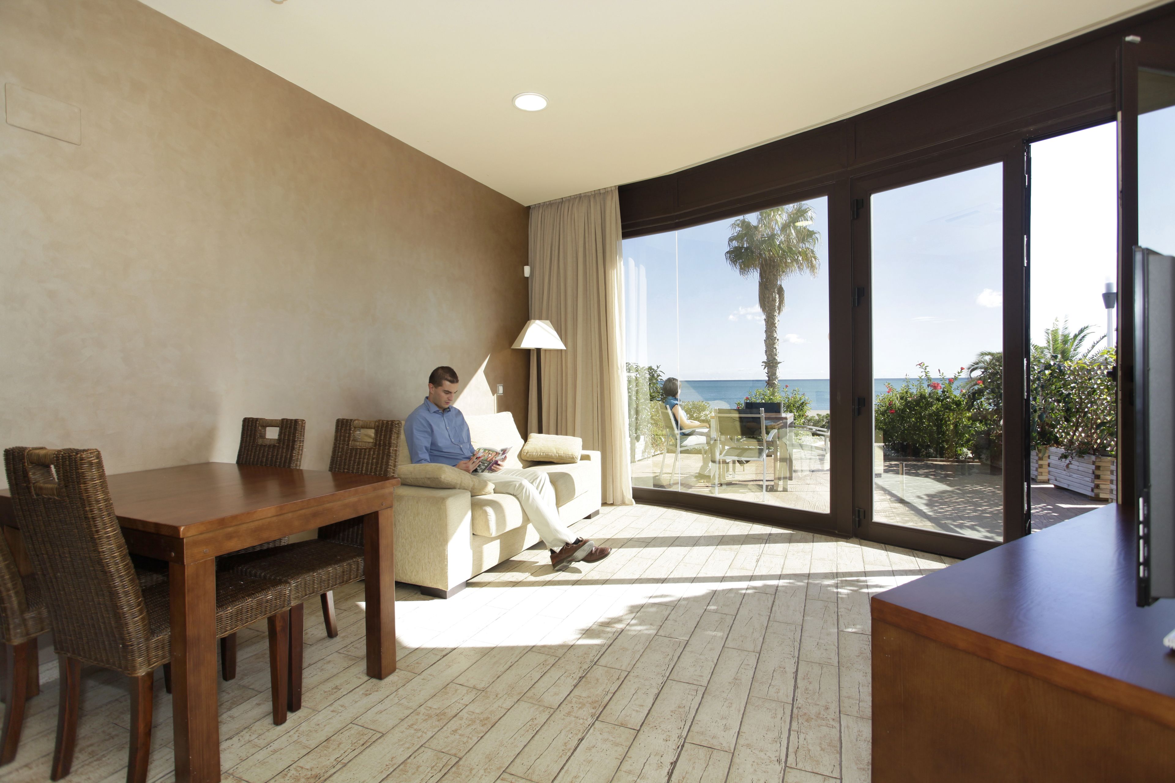 Apartment, 1 Schlafzimmer, Meerblick | Wohnzimmer | LCD-Fernseher