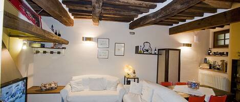 22-inch TV with digital channels