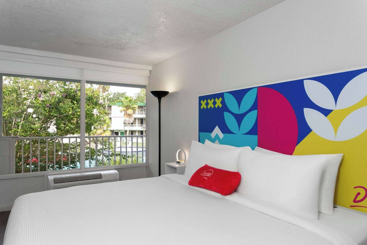 Room, 1 King Bed, Non Smoking, Pool View | In-room safe, desk, laptop workspace, iron/ironing board