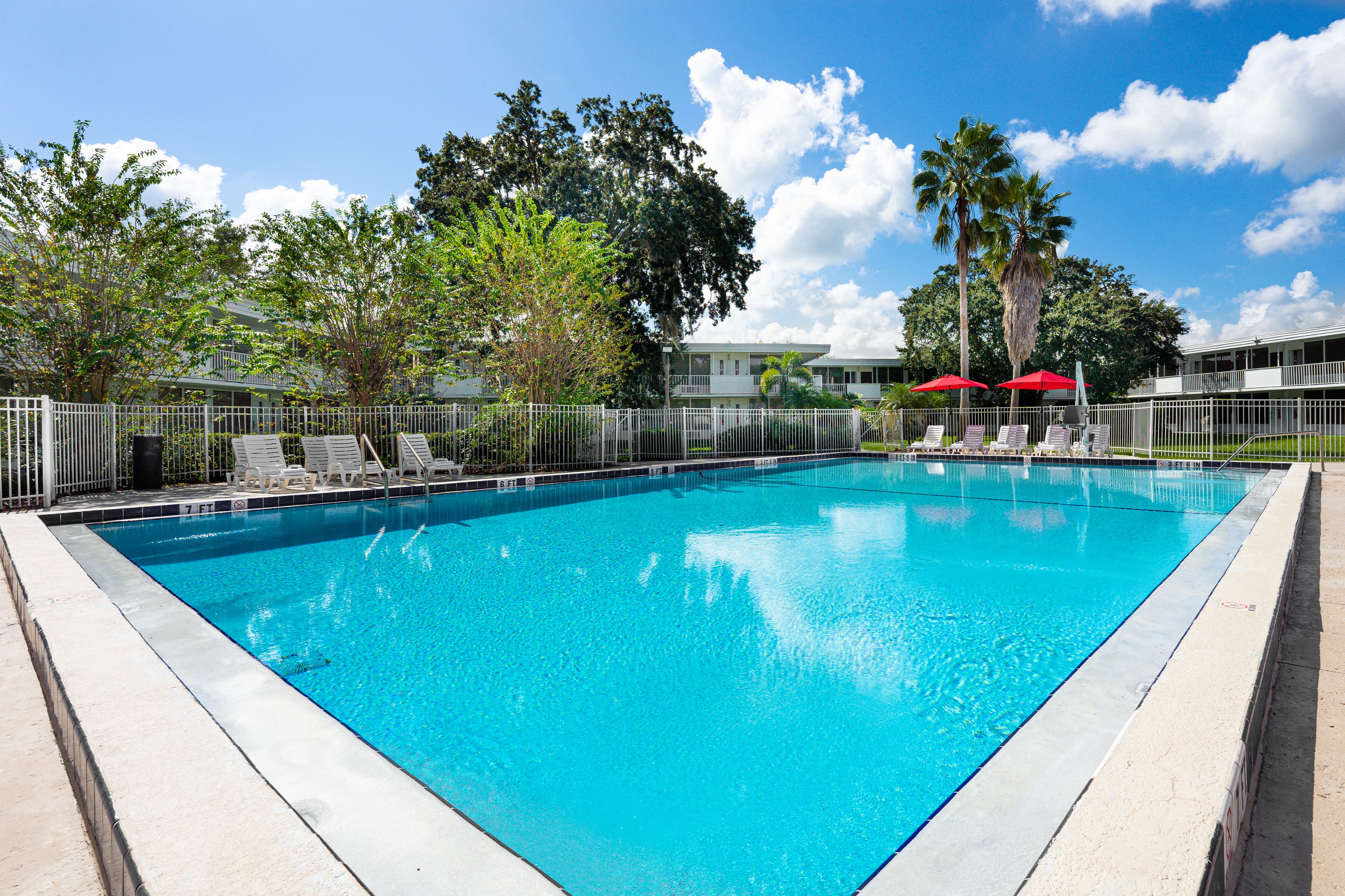 Udendørs pool