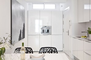 Standard Apartment, 1 Bedroom | Private kitchen - AinB Gothic Cathedral Apartments (Barcelona)