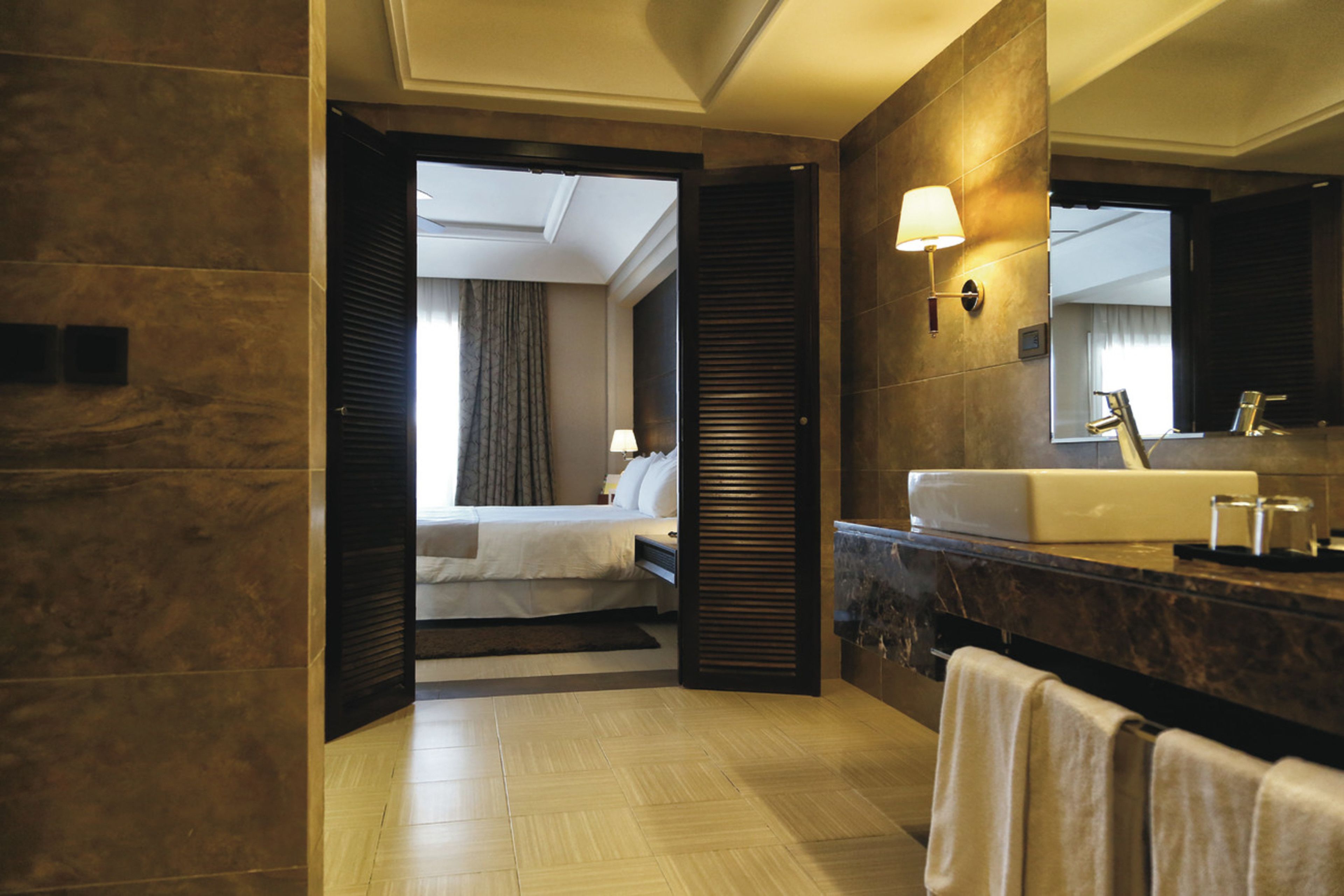 hair dryer, bidet, towels