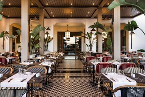 5 restaurants; breakfast, lunch, and dinner served - Hotel Riu Palace Tikida Agadir - All Inclusive (Agadir)