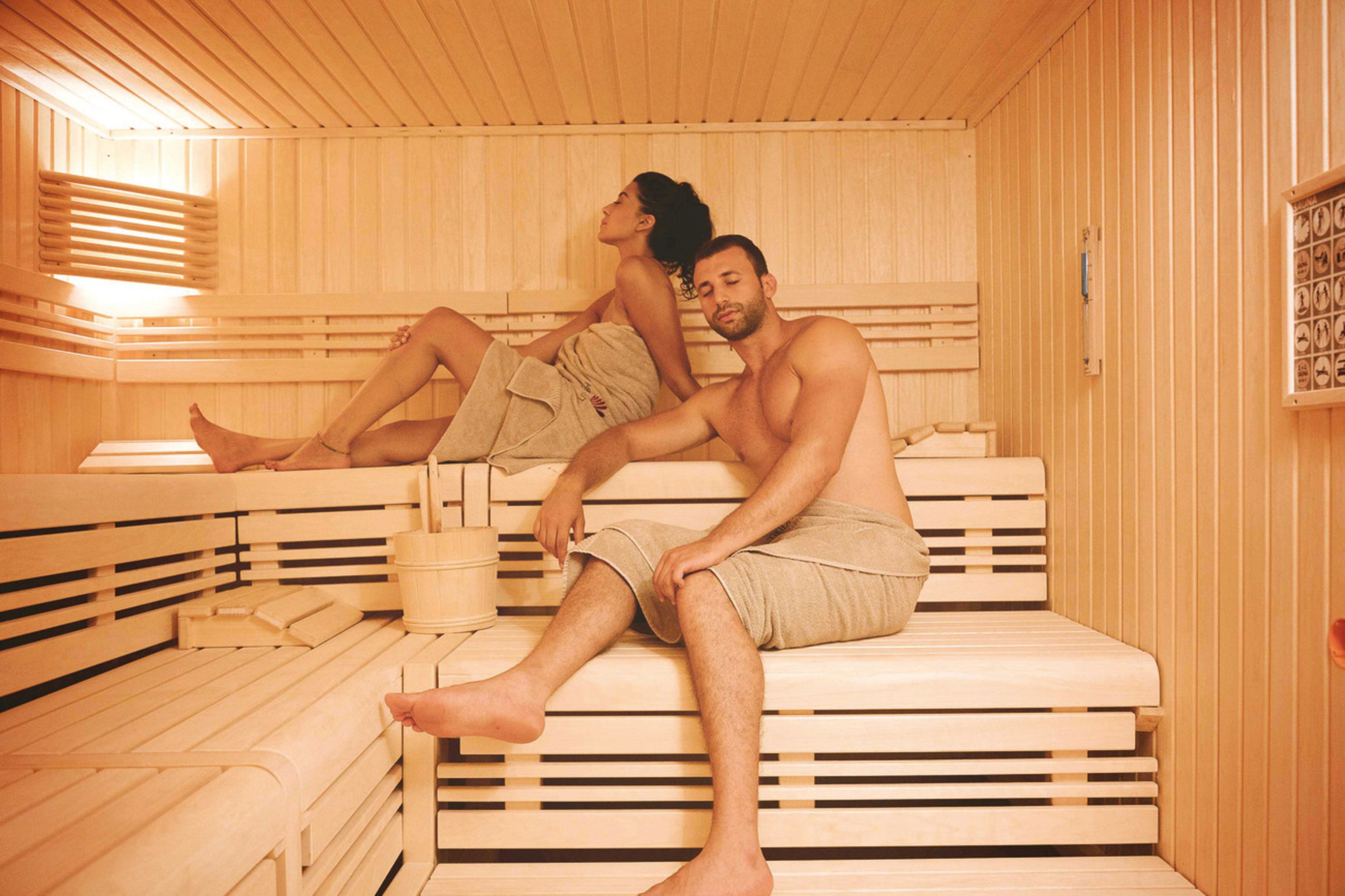 sauna, turkish bath/hammam