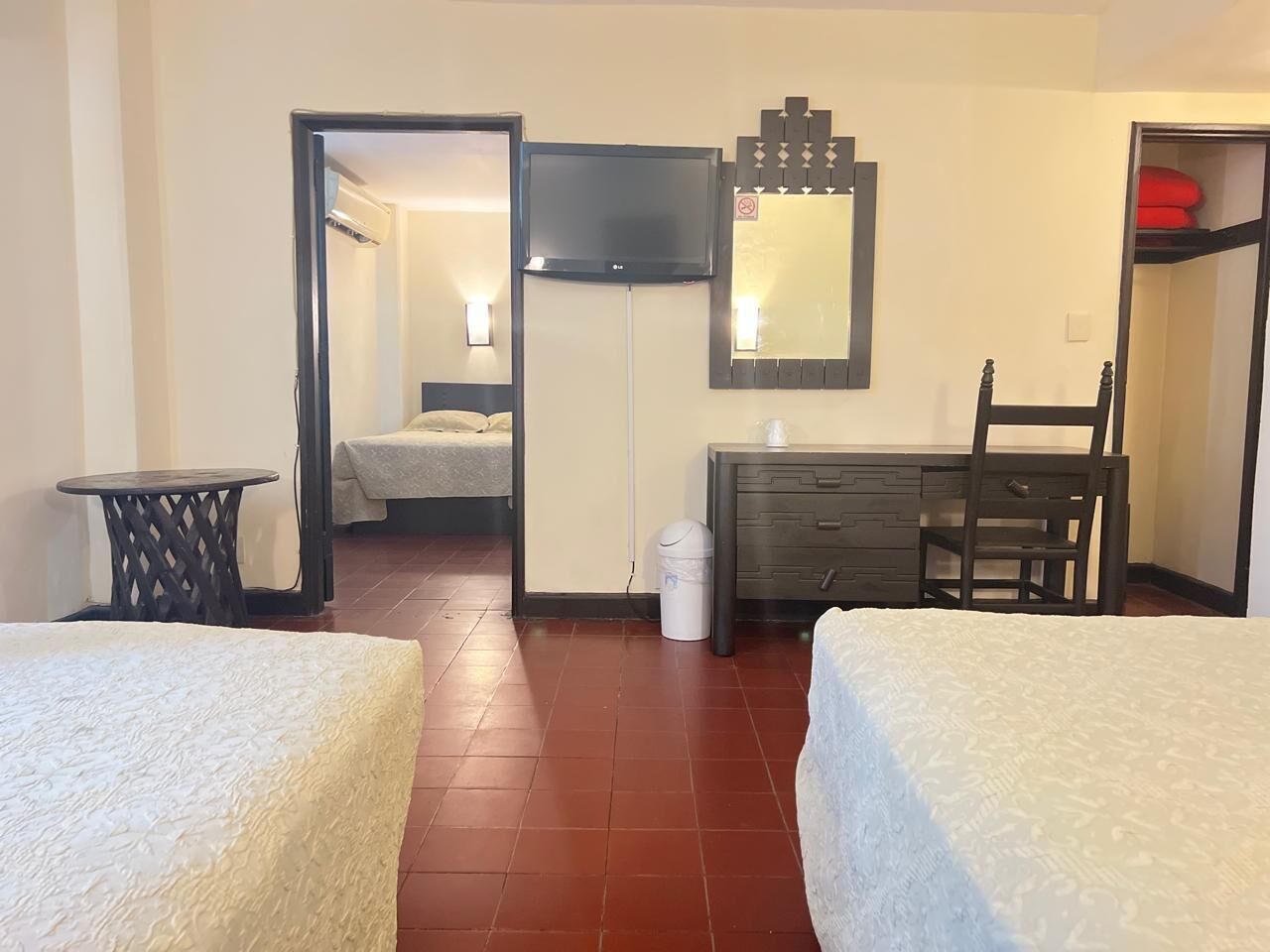 Chambre Quadruple Familiale, vue ville