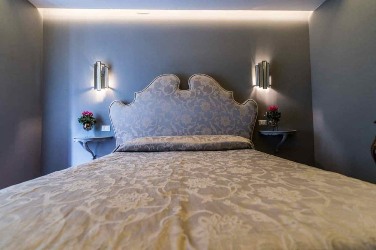 Klassieke tweepersoonskamer | Italiaanse Frette-lakens, luxe beddengoed, donzen dekbedden