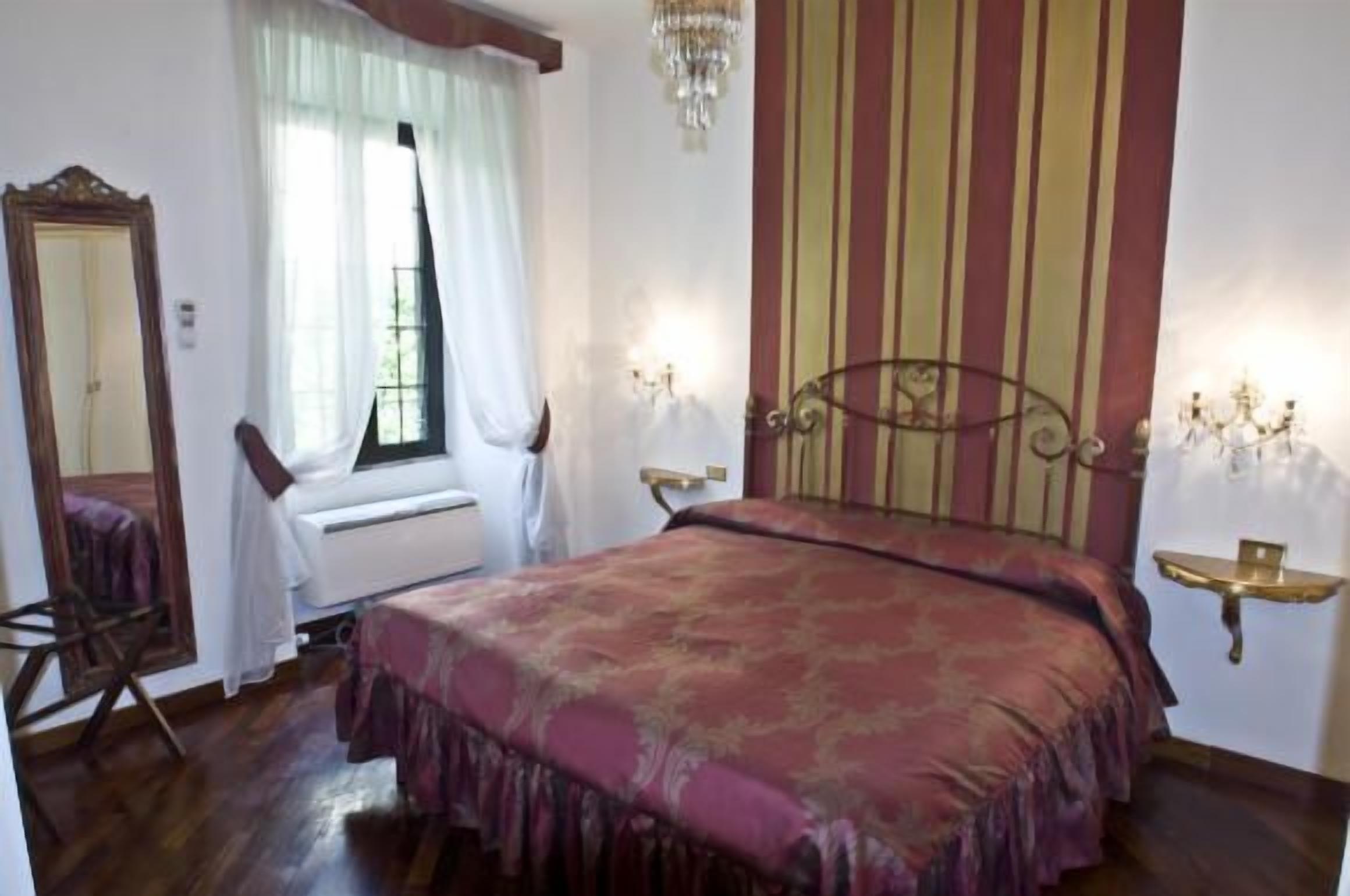 frette italian sheets, premium bedding, down duvets, pillow-top beds