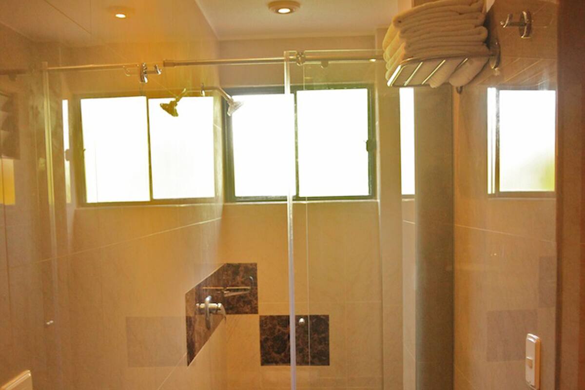 Standard Room (Quintuple) | Bathroom shower