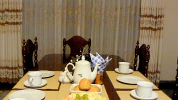 Desayuno completo incluido todos los días