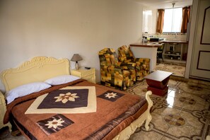 Cofres nos quartos, ferros/tábuas de passar roupa