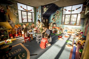 Children’s play area – indoor