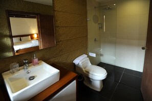Douche, douche cascade, articles de toilette écologiques