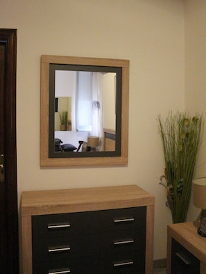 Quarto casal | Wi-Fi de cortesia, roupa de cama