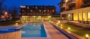 Outdoor pool - Hotel Visegrád (Visegrád)