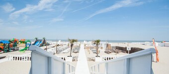 Beach Hotel Helios by CW Hotel Collection