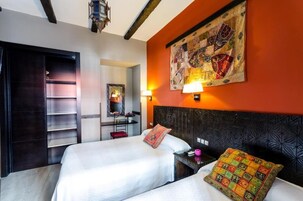 Triple Room | Down duvets, in-room safe, desk, blackout curtains