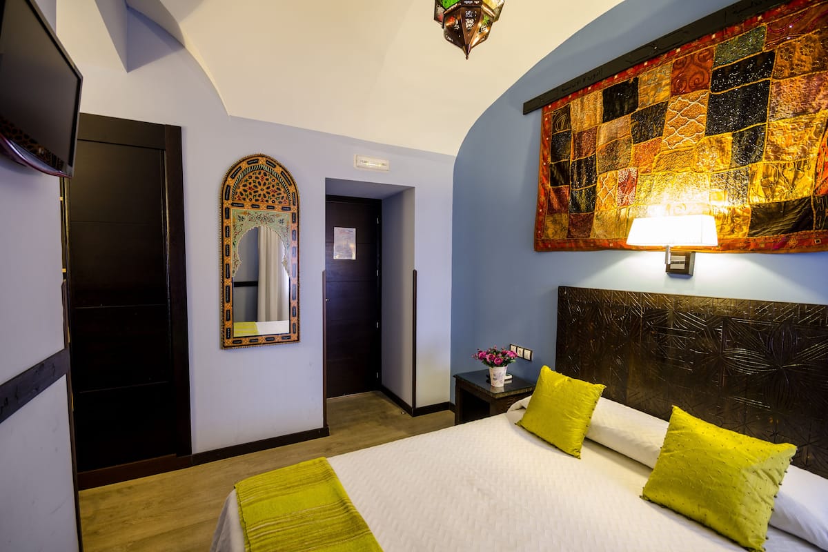Double or Twin Room | Down comforters, in-room safe, desk, blackout drapes