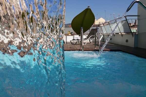 Piscina externa sazonal