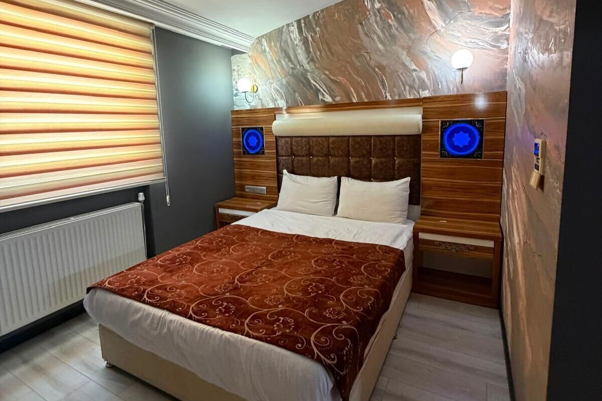 Economy Double Room | Blackout drapes, soundproofing, iron/ironing board (on request)