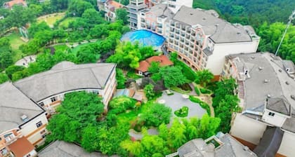 Oriental Landscape Holiday Hotel