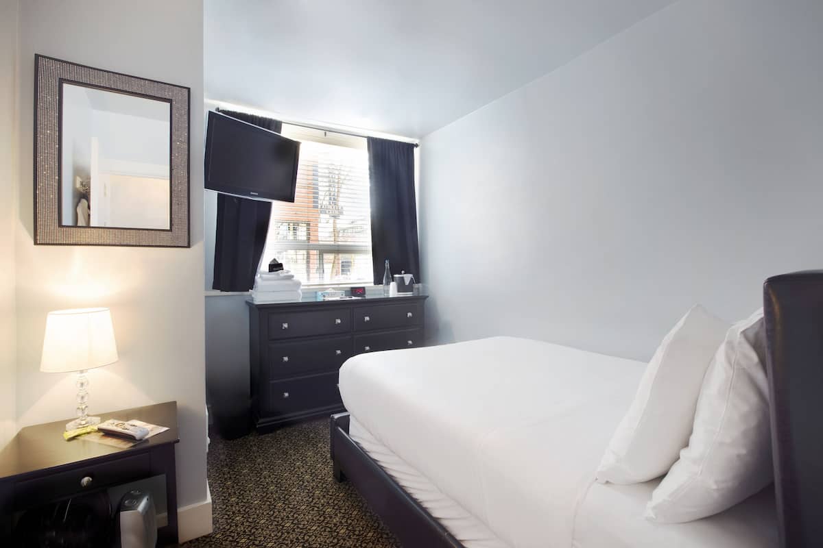 Standaard kamer, gedeelde badkamer | Lakens van Egyptisch katoen, luxe beddengoed, pillowtop-bedden