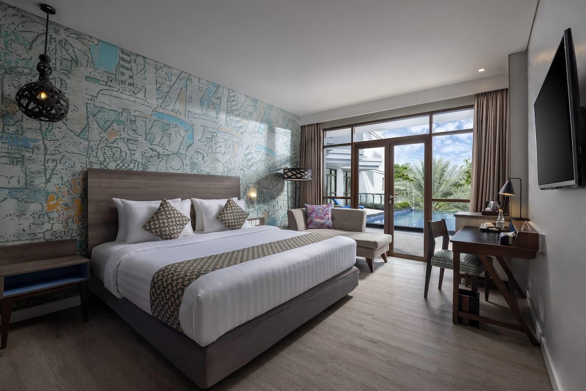 Executive King Room | Premium bedding, in-room safe, desk, iron/ironing board (on request)