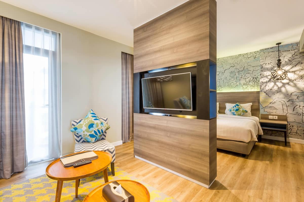 Premium bedding, in-room safe, desk, iron/ironing board (on request)