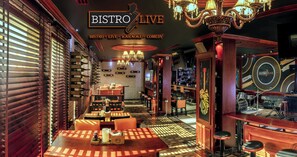 3 bars/lounges, sports bar