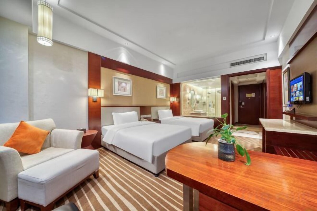Deluxe 2-bed Room