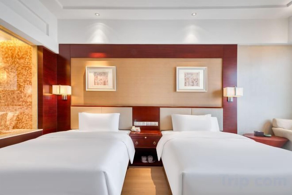 Superior 2-bed Room