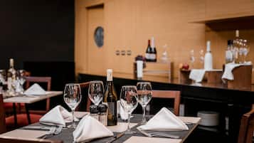 Ze serveren er ontbijt, lunch en diner
