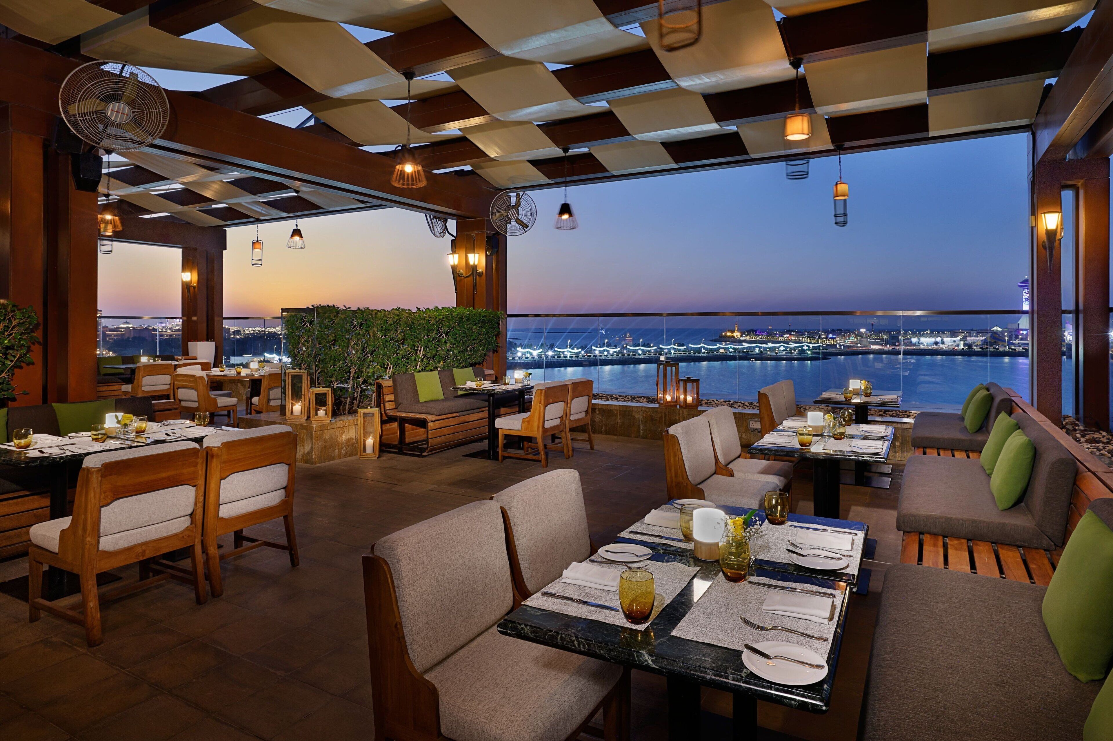 3 Bars/Lounges, Bar im Pool, Poolbar, Strandbar