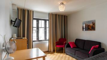 Apartment, 1 Bedroom | Iron/ironing board, free WiFi, bed sheets