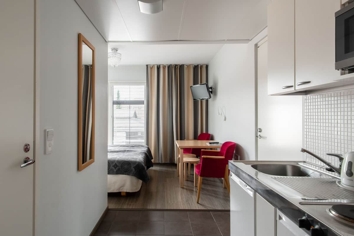 Superior Twin Room, Sauna | 1 bedroom, iron/ironing board, free WiFi, bed sheets