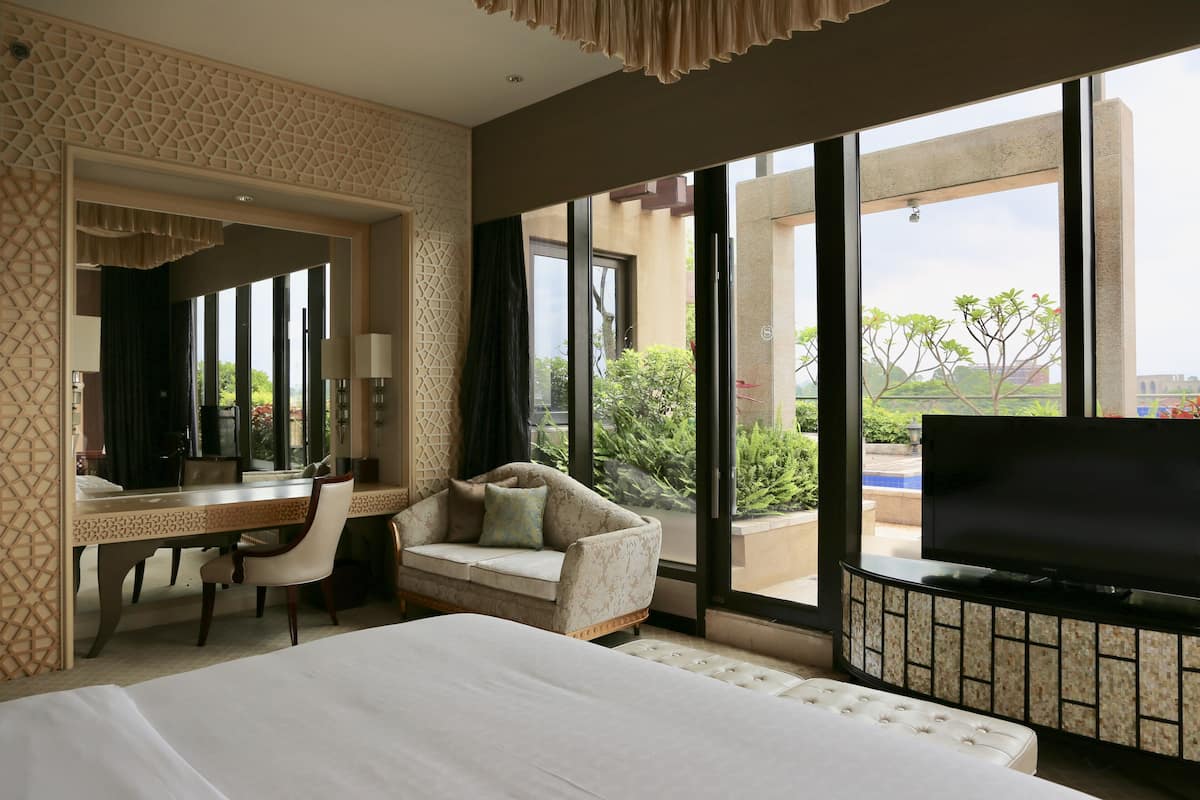 presidential suite, 2 bedrooms, balcony, lake view | view from room