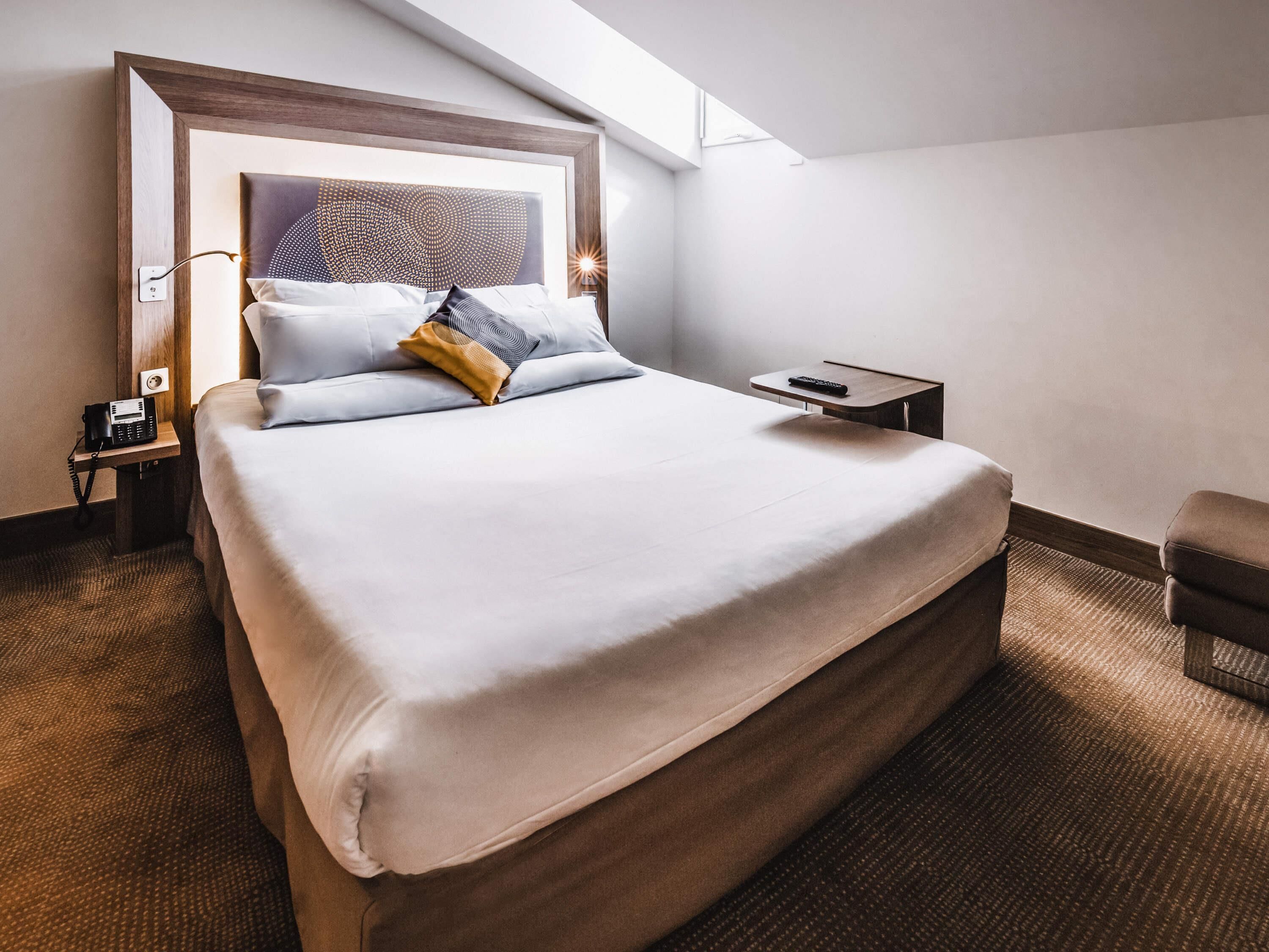 Habitación superior, 2 camas individuales | Ropa de cama de alta calidad y artículos del minibar gratis 