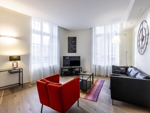 Appartement supérieur, Plusieurs lits | Literie de qualité, articles de minibar gratuits, coffre-fort, bureau