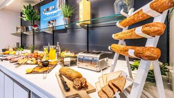 Daily buffet breakfast (EUR 20.5 per person)