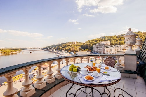 Fairmont Grand Hotel Kyiv