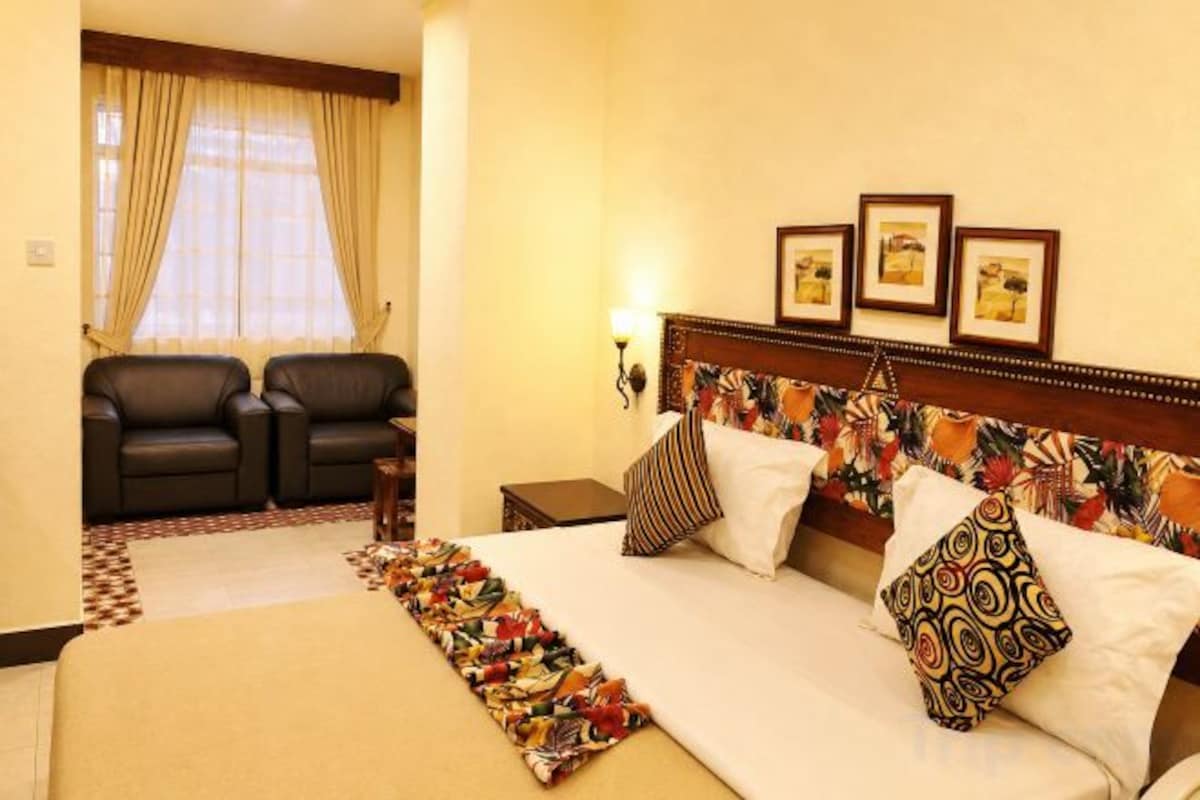 In-room safe, iron/ironing board (on request), WiFi (free), bed sheets