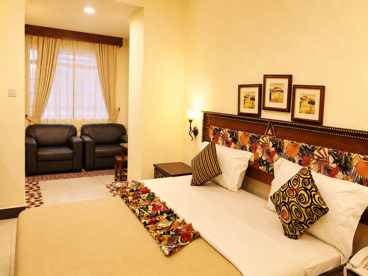 Executive Room | Premium bedding, minibar, in-room safe, desk