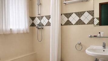Dusche, Regendusche, Handtücher, Seife