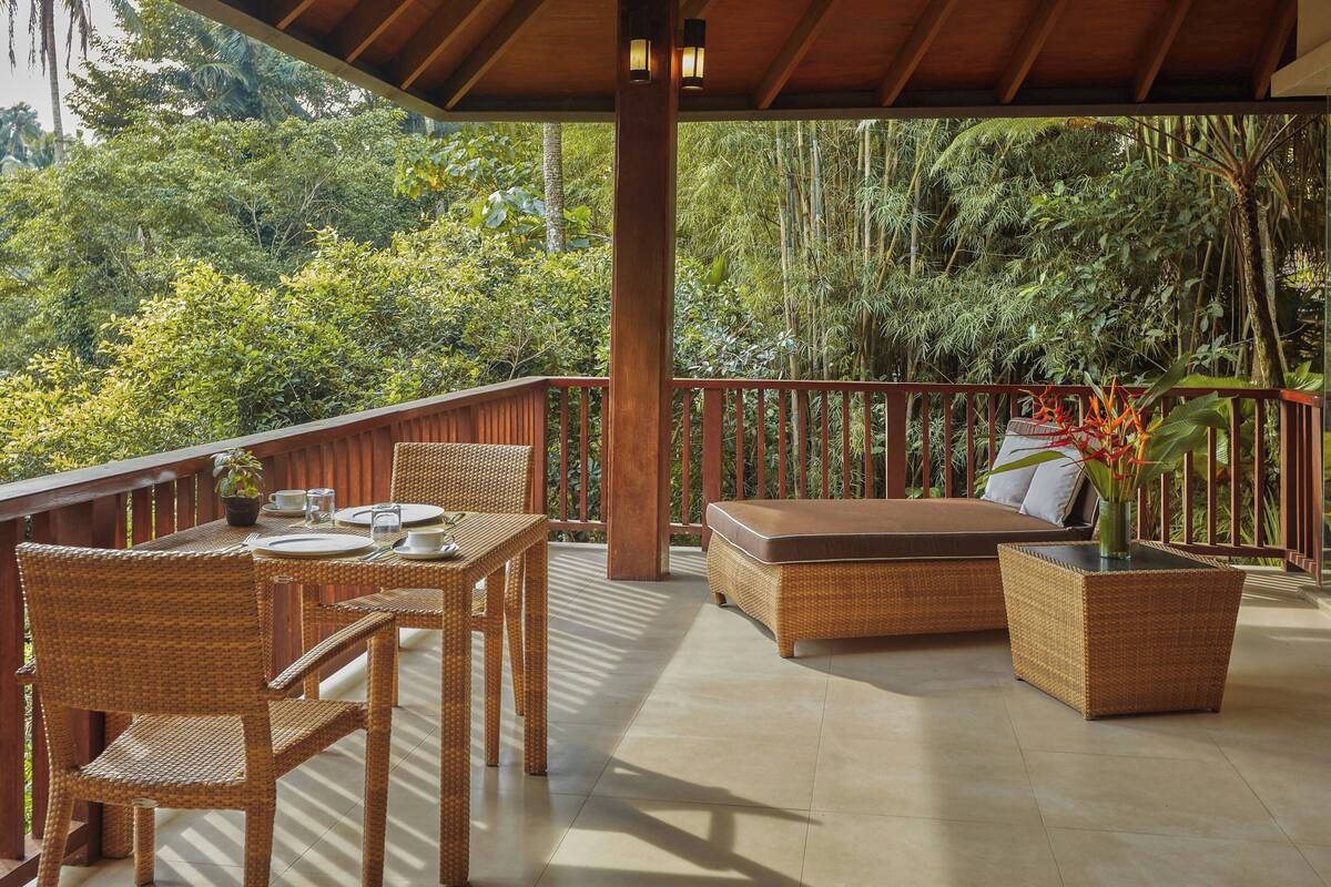 Villa, 1 King Bed, Private Pool (View) | Balcony