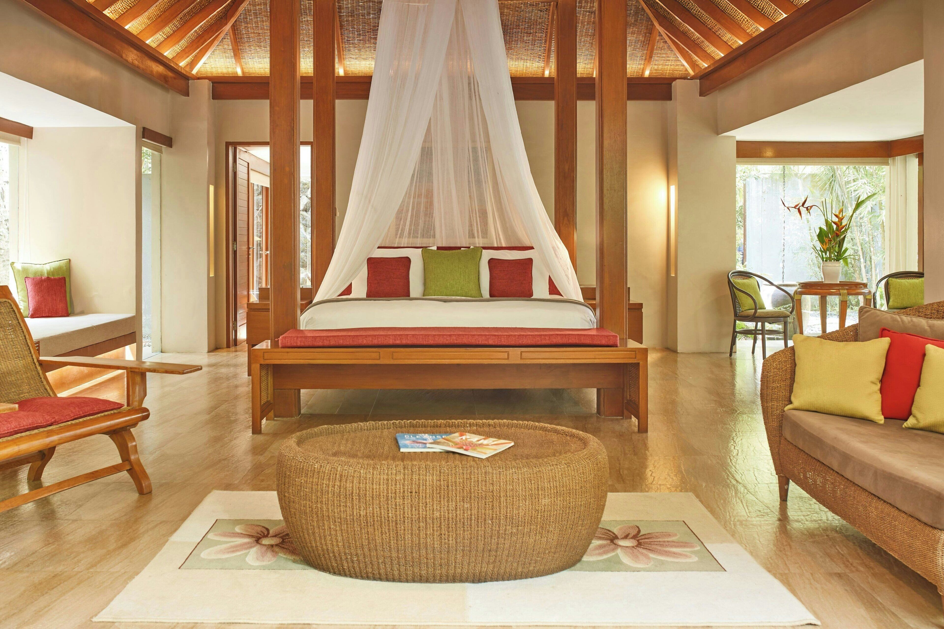 Villa, 1 Queen Bed, Garden View | Living area