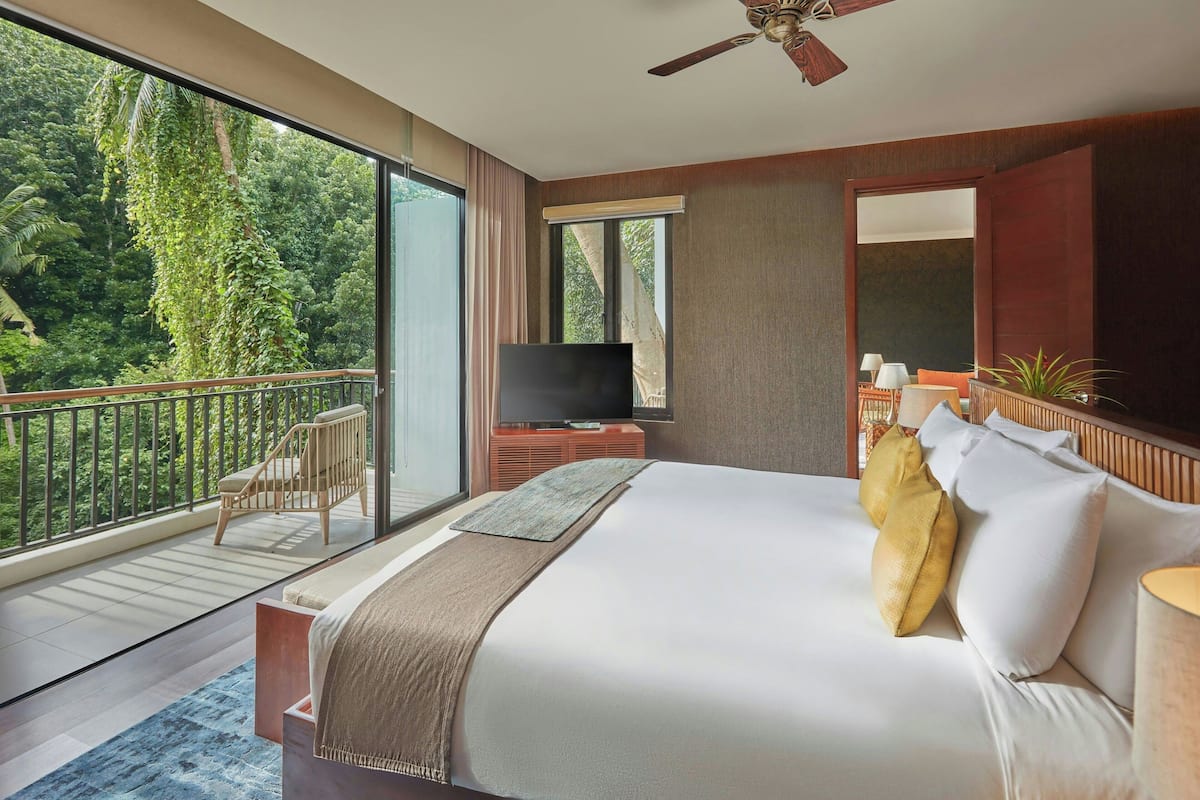Room, 2 Twin Beds, Garden View | In-room safe, desk, WiFi (free), bed sheets