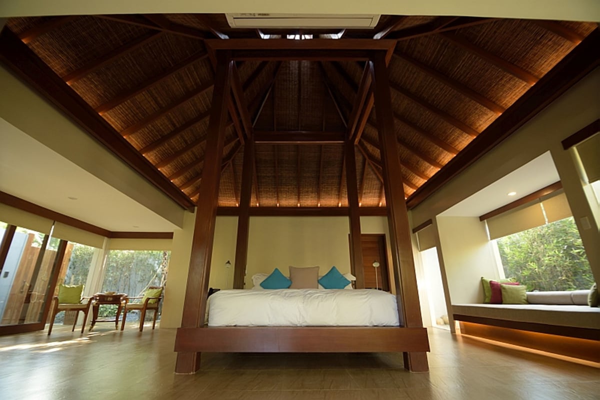 Garden Glass Villa one room AU$809