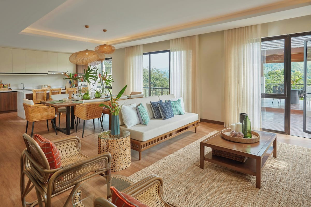 Room, 1 King Bed | Pool | 3 outdoor pools, pool umbrellas, sun loungers