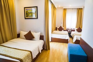 Triple Room | Minibar, in-room safe, desk, blackout drapes - Dai A Hotel (Da Nang)