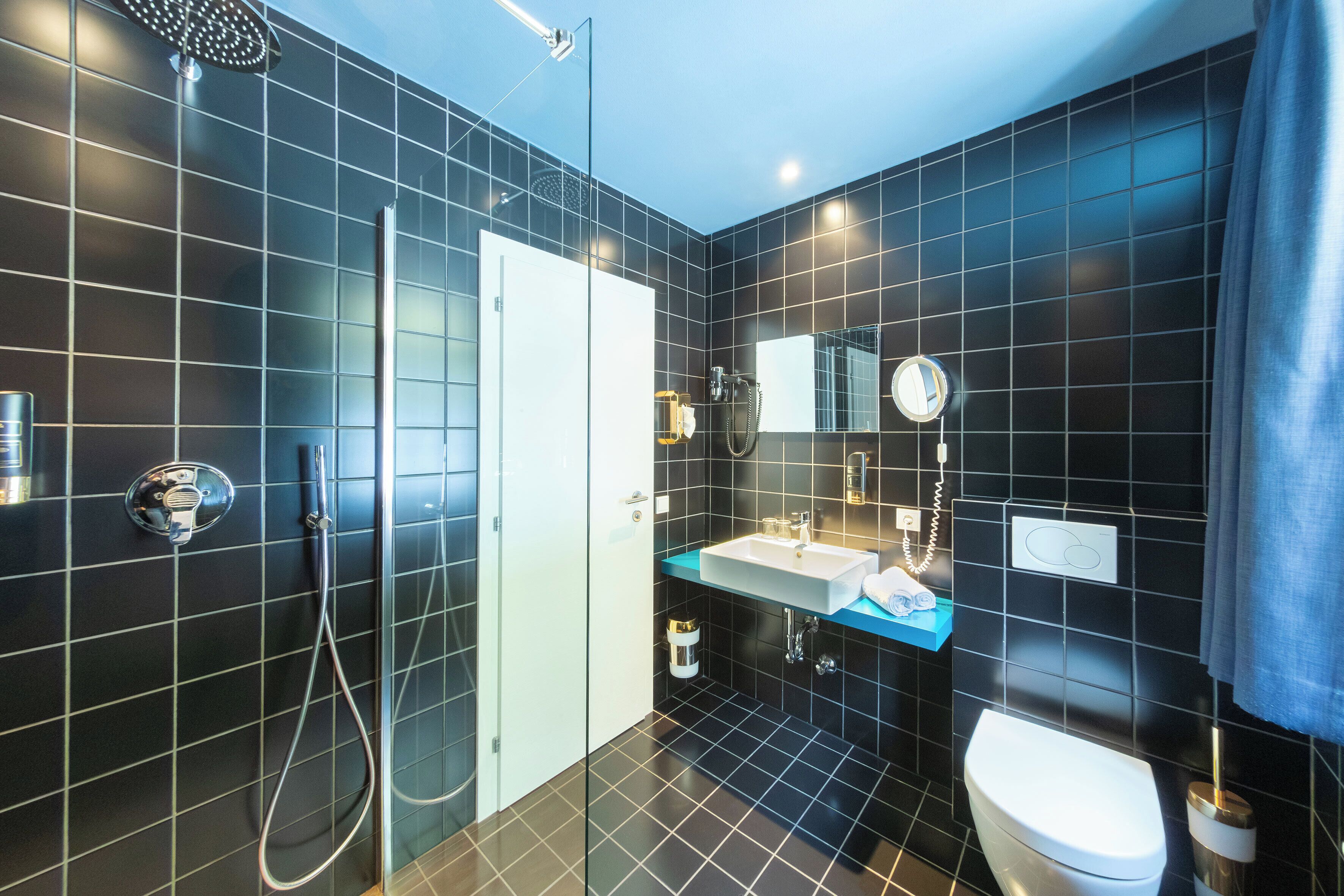 hypo-allergenic bedding, individually furnished, desk, laptop workspace