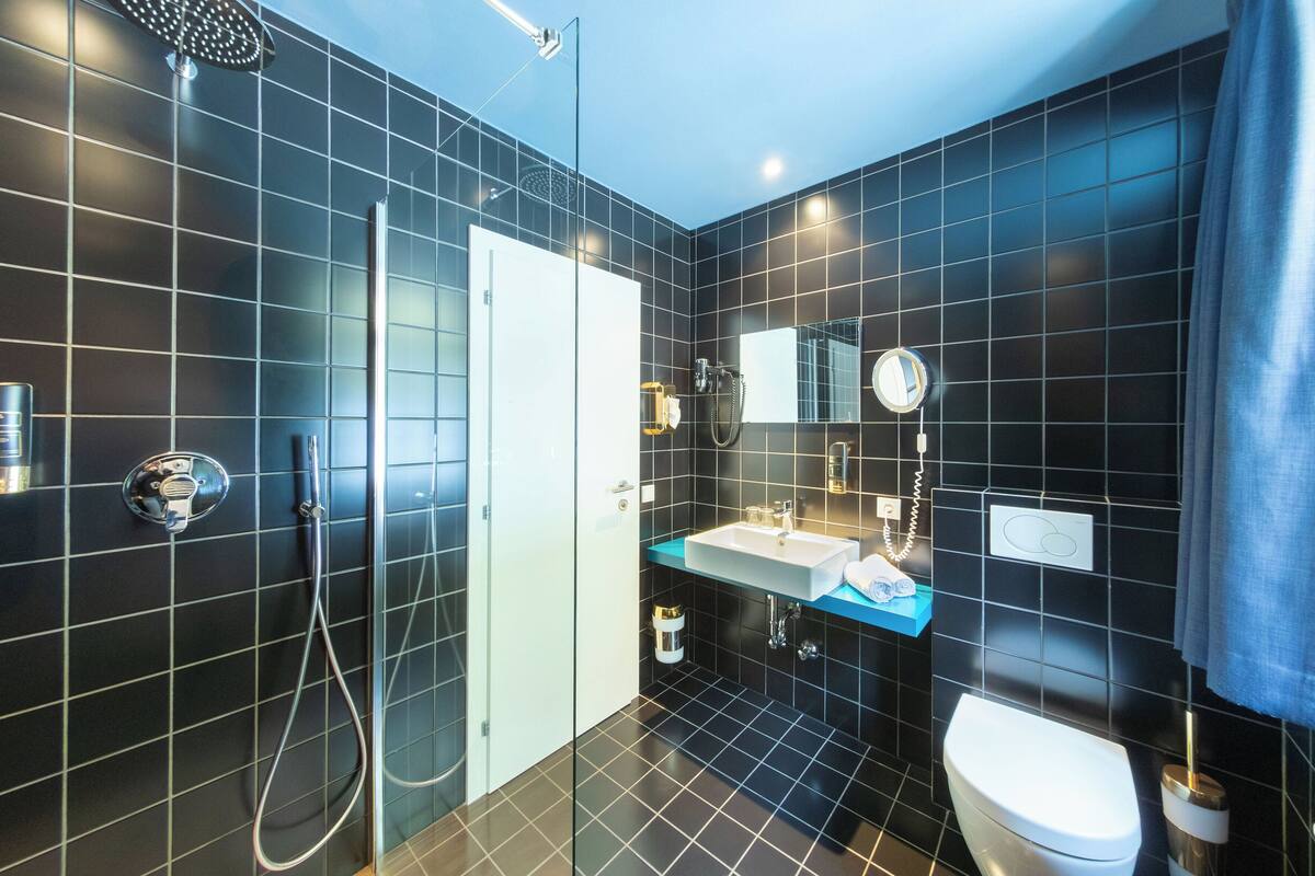 hypo-allergenic bedding, individually furnished, desk, laptop workspace